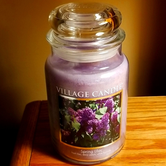 VILLAGE CANDLE (26oz)